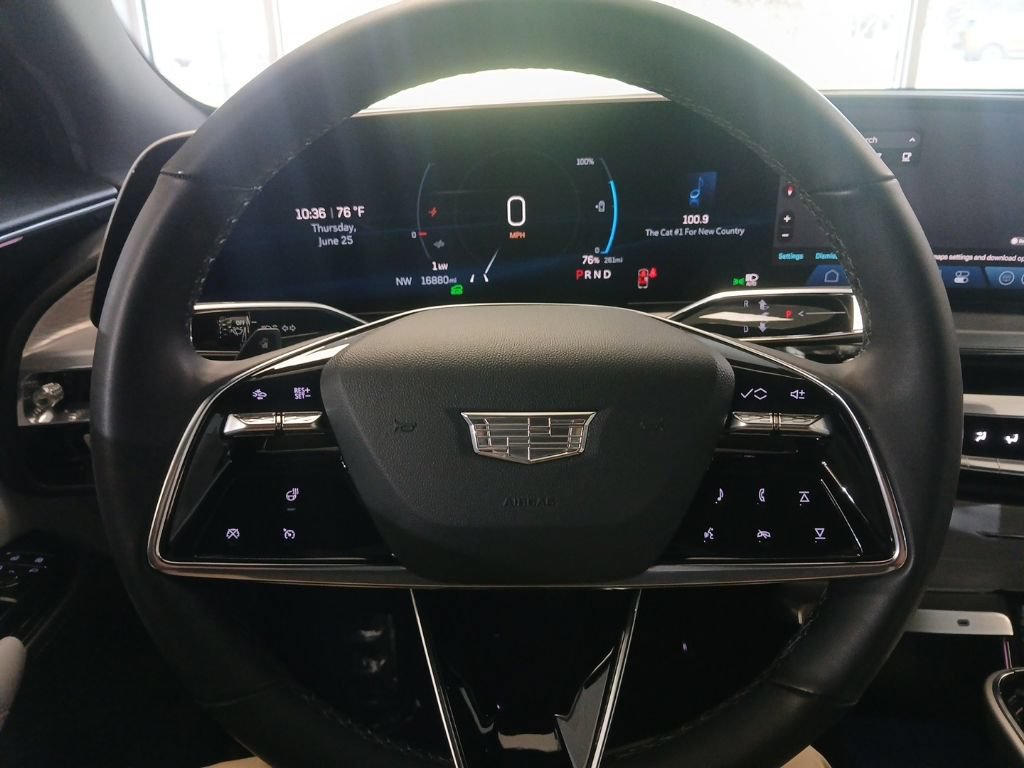 Used 2024 Cadillac Lyriq Luxury AWD/4WD image 22
