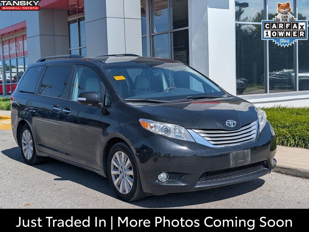 Used 2014 Toyota Sienna Limited w/ Limited Premium Package FWD image 1