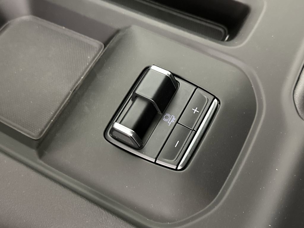 New 2025 GMC Sierra 2500 Denali w/ Denali Reserve Package image 31