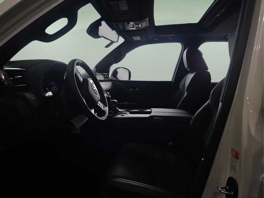 New 2026 Lexus LX 600 4WD w/ Luxury Package image 20