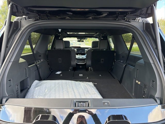 New 2025 Ford Expedition Max Platinum image 5