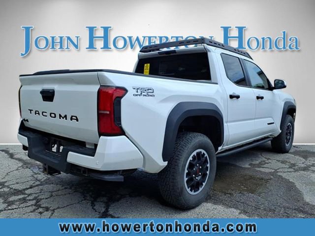 Used 2024 Toyota Tacoma TRD Off-Road w/ TRD Off Road Upgrade Package AWD/4WD image 4