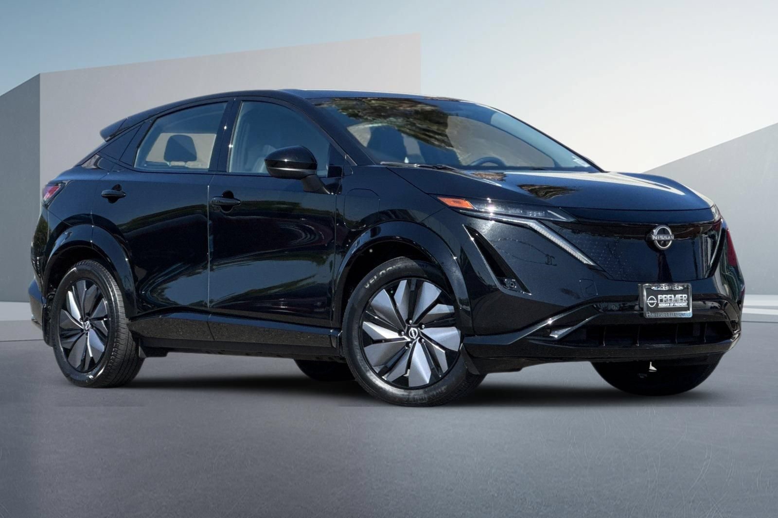 Certified 2023 Nissan Ariya AWD image 2
