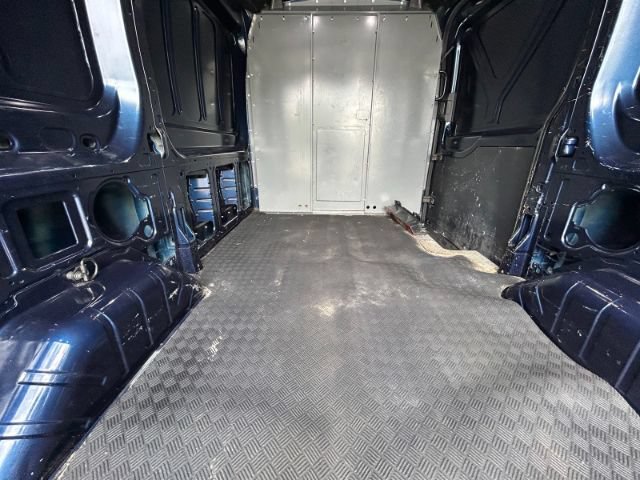 Used 2019 Ford Transit 150 130 Medium Roof RWD image 31