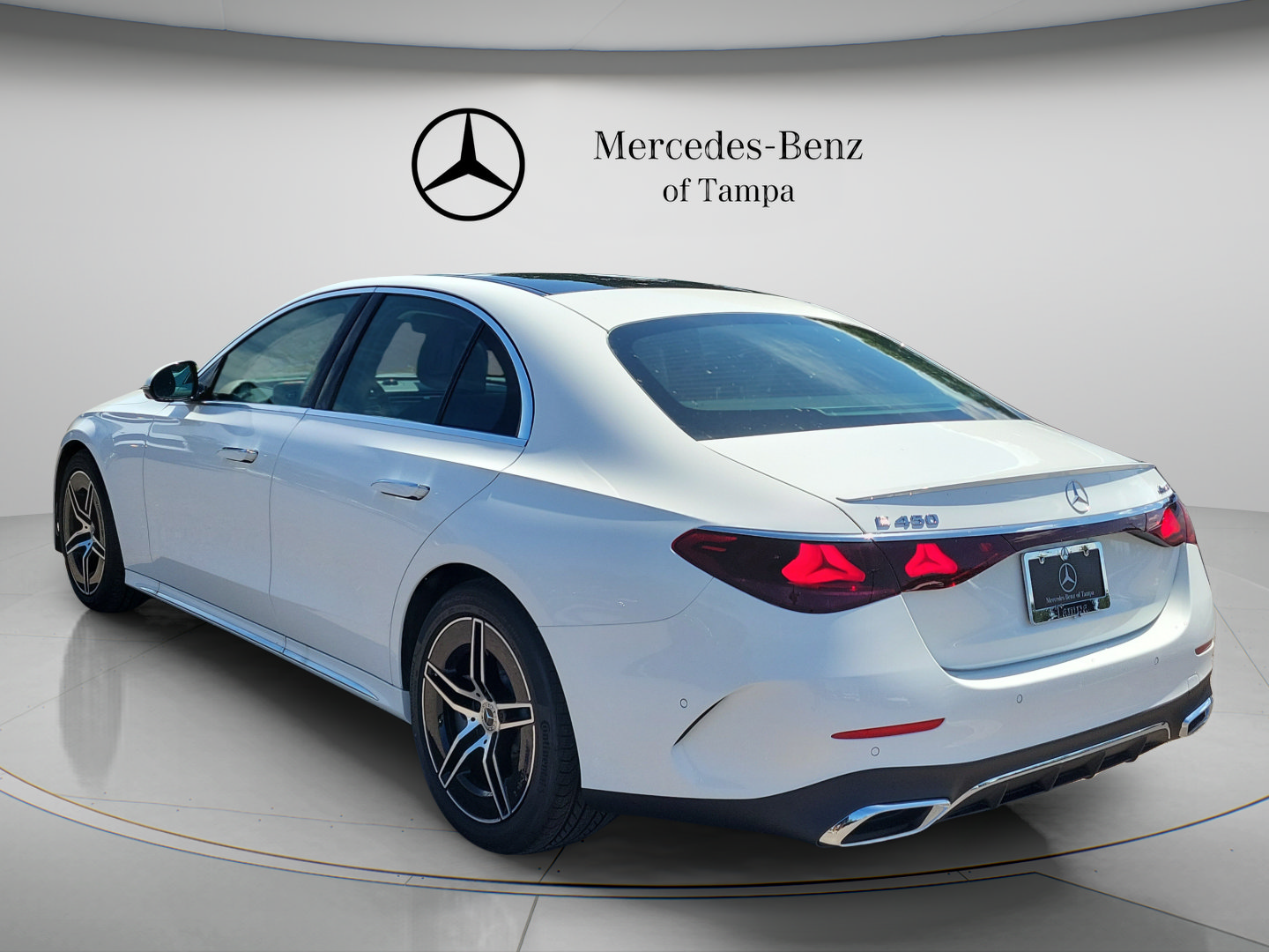 New 2026 Mercedes-Benz E 450 4MATIC Sedan image 2