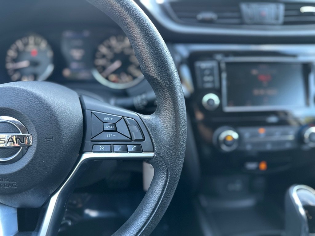 Used 2019 Nissan Rogue Sport S image 23