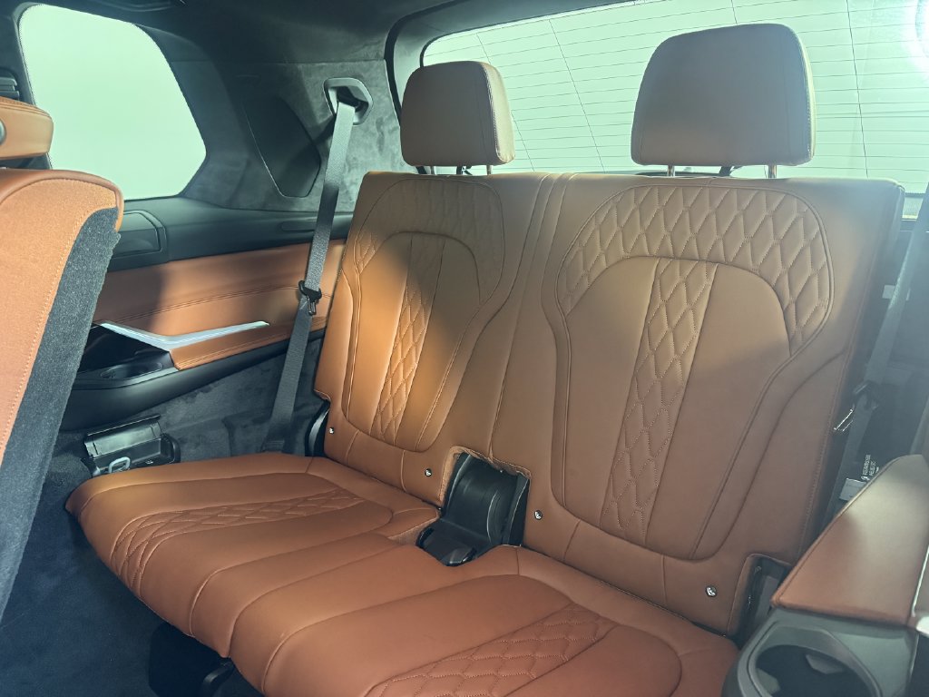 New 2027 BMW X7 M60i AWD/4WD image 16