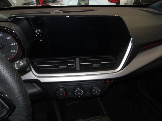 New 2026 Chevrolet Trax LT w/ Driver Confidence Package image 10