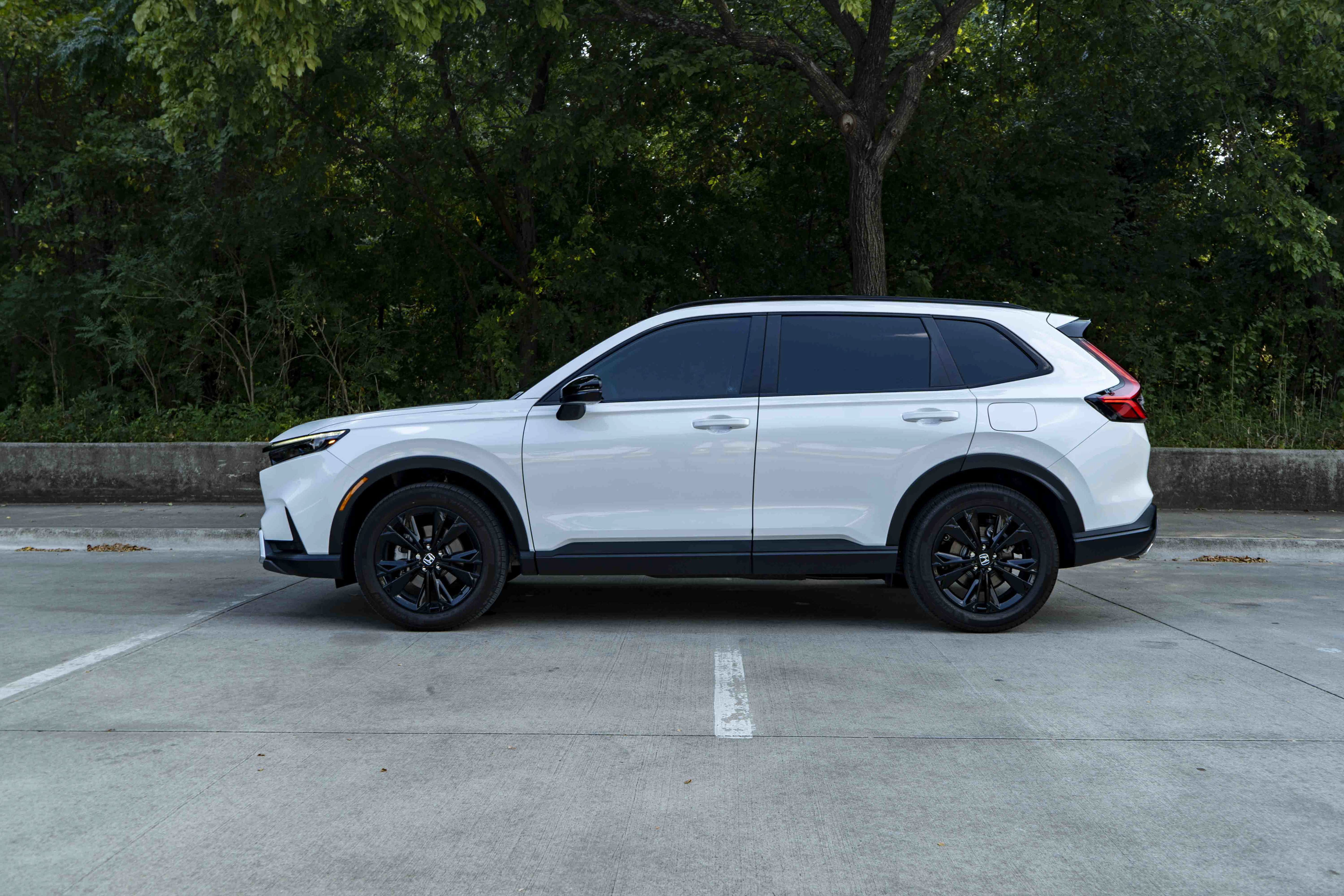 Used 2026 Honda CR-V Sport Touring image 6