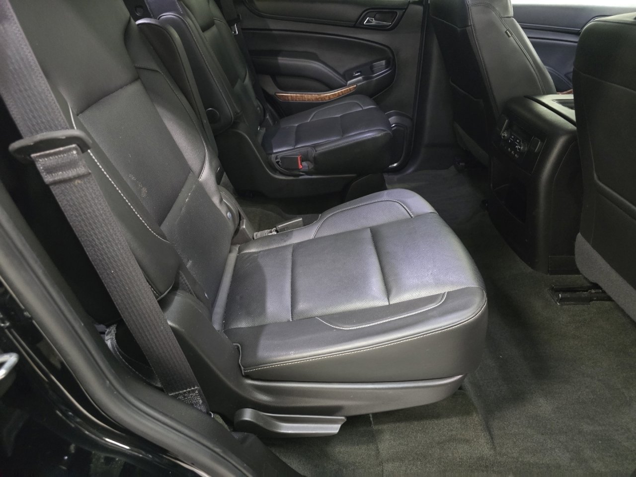 Used 2018 Chevrolet Tahoe Premier image 25