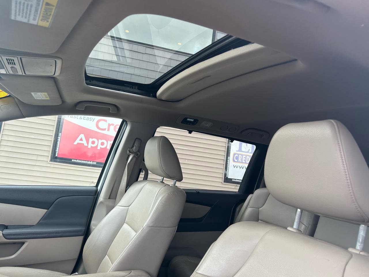 Used 2015 Honda Odyssey EX-L image 17