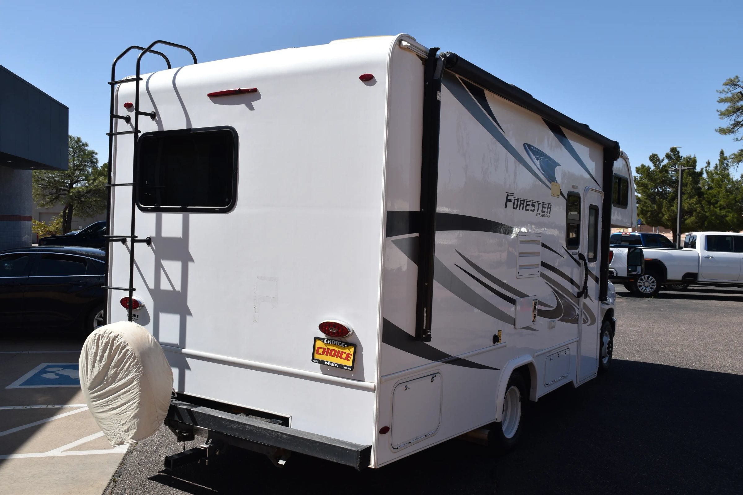 Used 2019 Ford E-450 and Econoline 450 Super Duty w/ Motorhome Prep Package RWD image 5