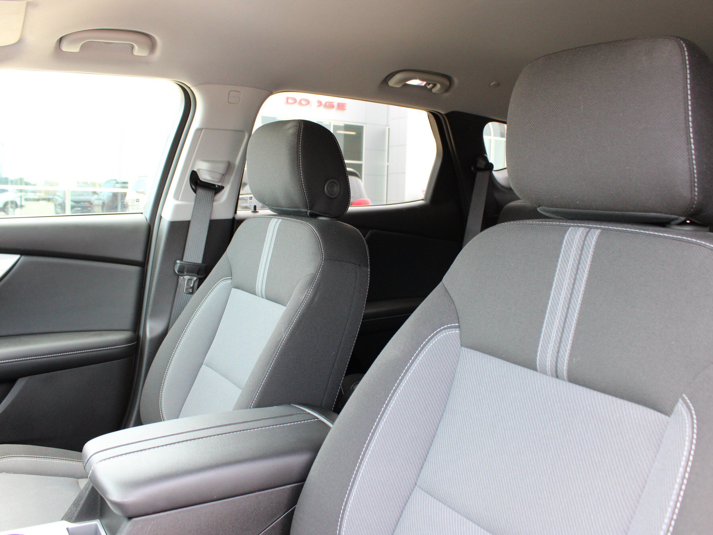 Used 2024 Chevrolet Blazer LT w/ Convenience Package FWD image 33