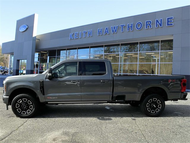 New 2025 Ford F350 Platinum w/ FX4 Off-Road Package image 4