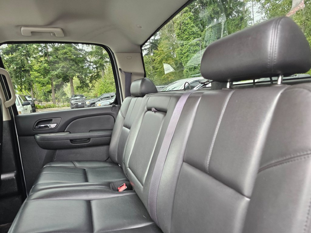 Used 2014 Chevrolet Silverado 3500 LTZ w/ LTZ Plus Package AWD/4WD image 20