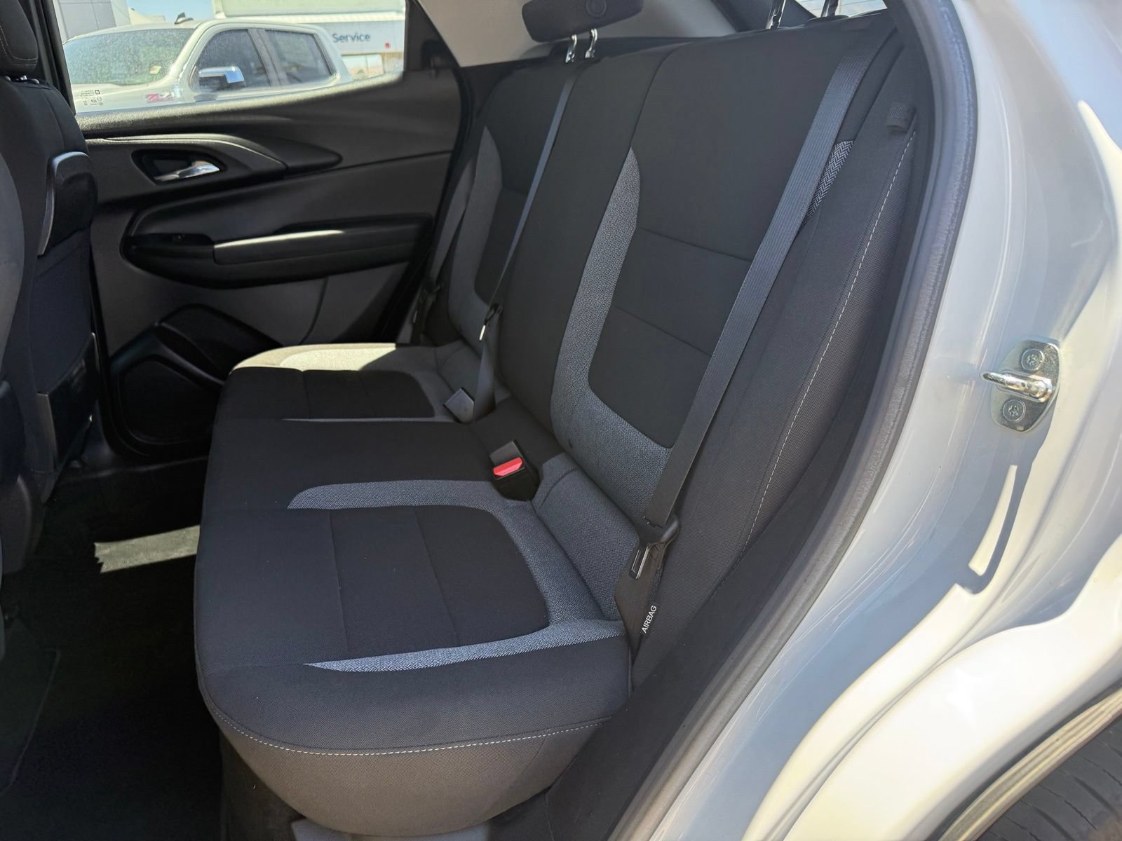 Certified 2022 Chevrolet TrailBlazer LT w/ Convenience Package FWD image 33