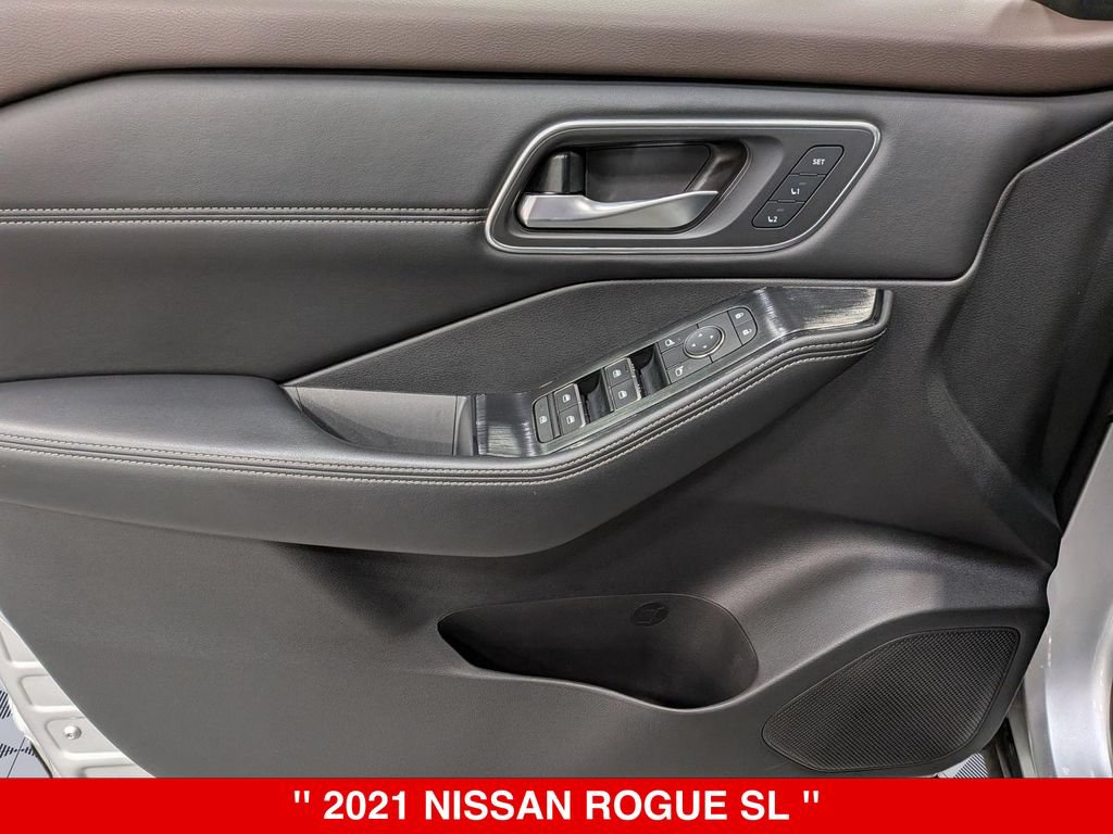 Used 2021 Nissan Rogue SL FWD image 14