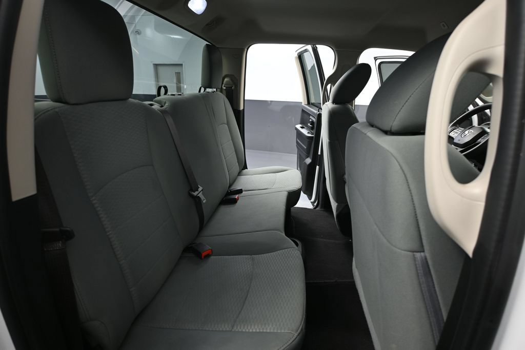 Used 2019 RAM 1500 Express w/ Express Value Package AWD/4WD image 32