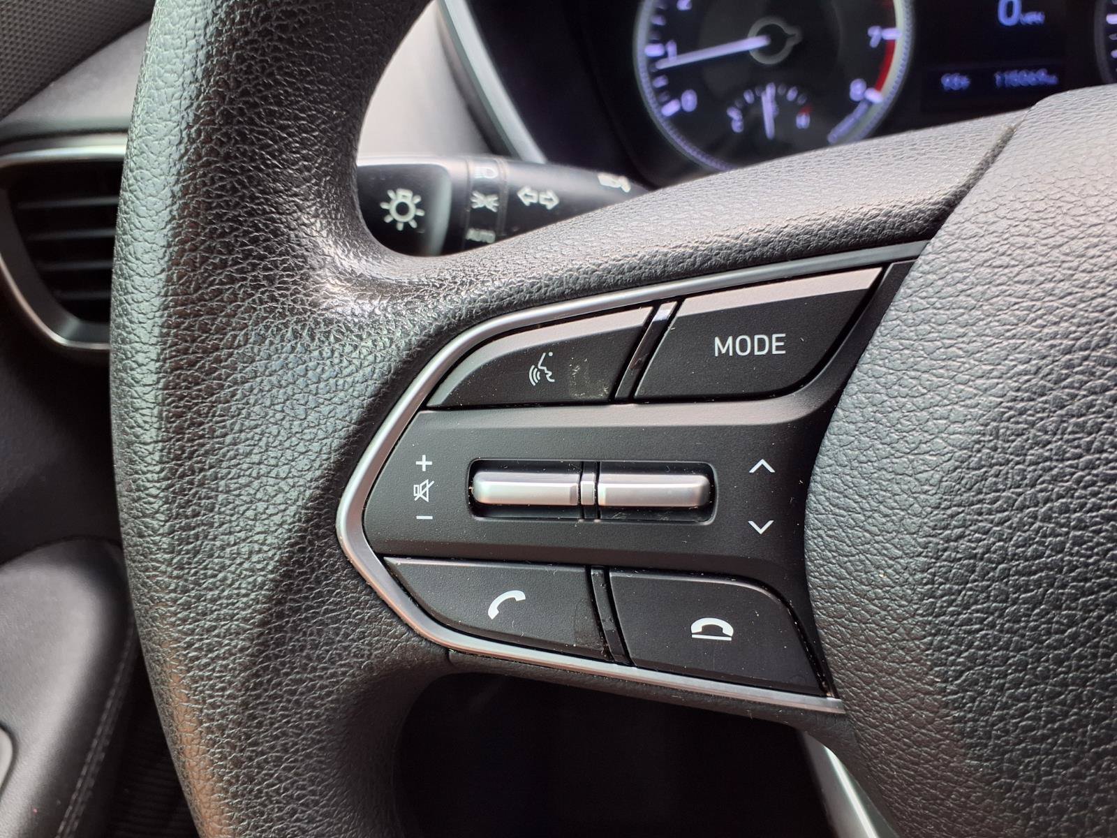 Used 2020 Hyundai Santa Fe SE w/ Cargo Package FWD image 17