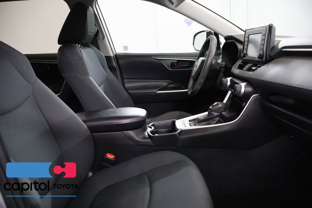 Certified 2021 Toyota RAV4 LE AWD/4WD image 26