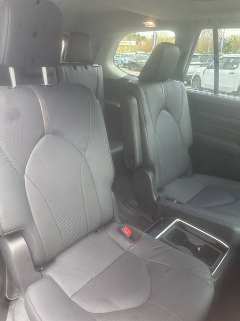 Used 2026 Toyota Grand Highlander Platinum image 13
