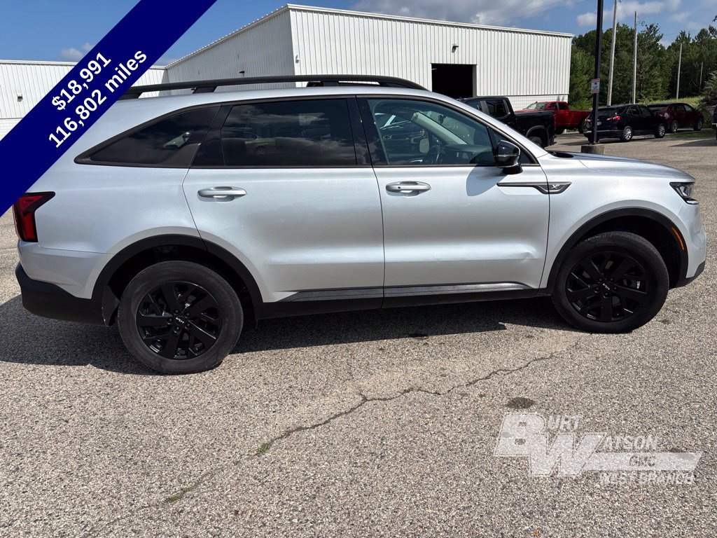 Used 2022 Kia Sorento S w/ Panoramic Sunroof Package AWD/4WD image 7