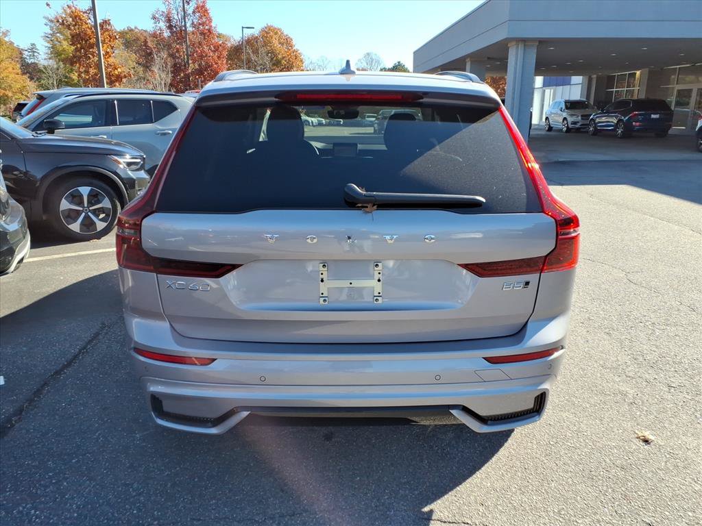New 2026 Volvo XC60 B5 Core AWD/4WD image 4