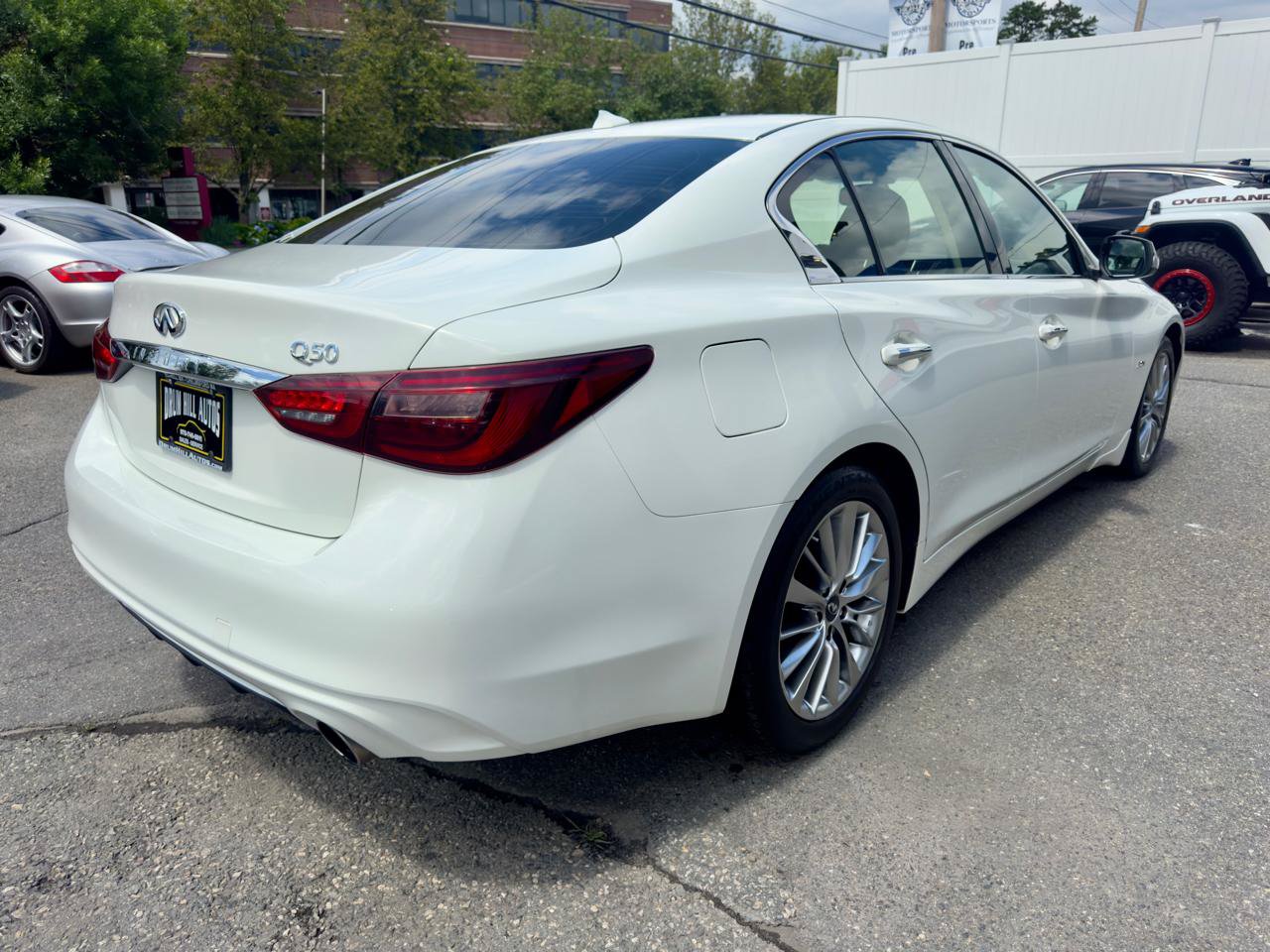 Used 2018 INFINITI Q50 Luxe w/ Essential Package (3.0T Luxe) RWD image 6