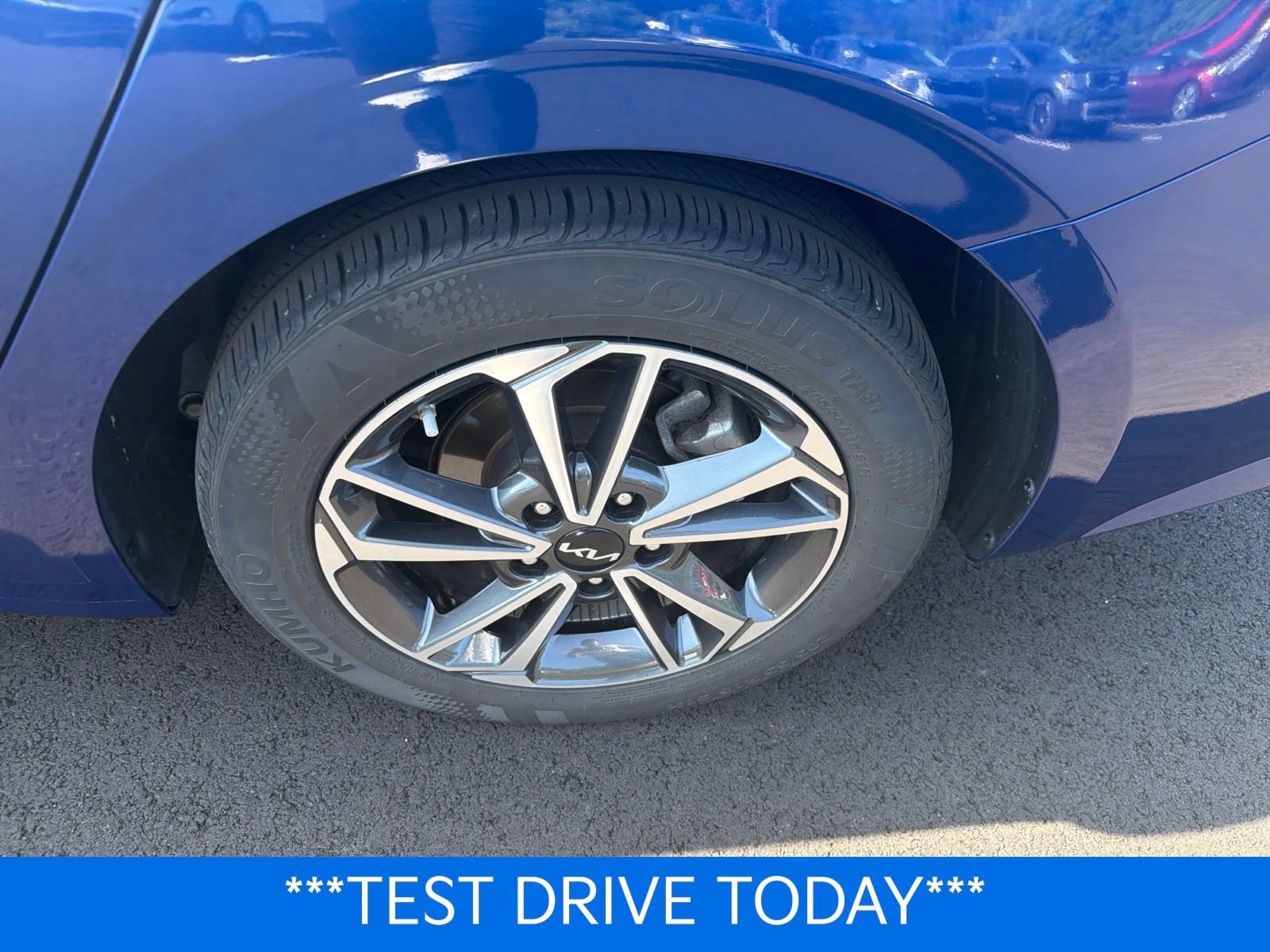 Certified 2022 Kia Forte LXS w/ LXS Technology Package FWD image 12