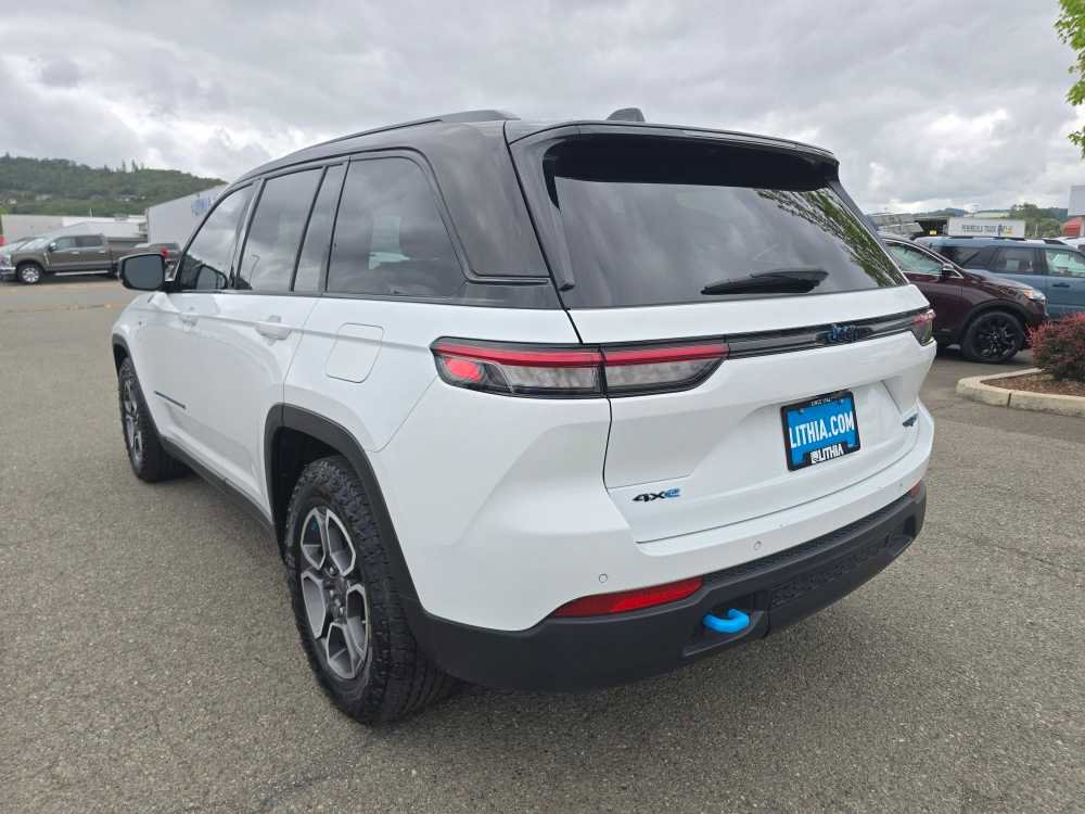 Used 2023 Jeep Grand Cherokee Trailhawk AWD/4WD image 3