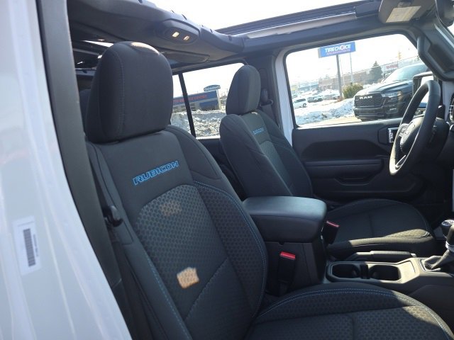 Used 2025 Jeep Wrangler Unlimited Rubicon 4xe w/ Safety Group image 40