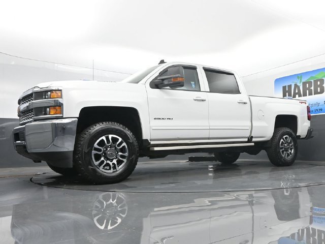 Used 2019 Chevrolet Silverado 2500 LT AWD/4WD image 17