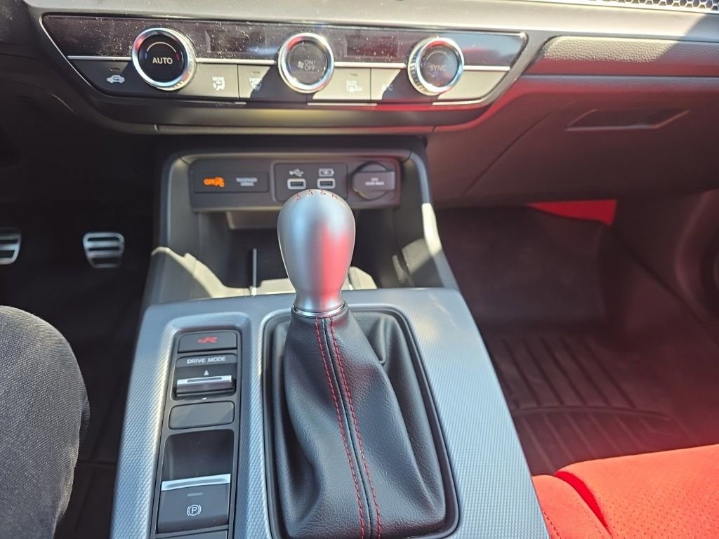 Used 2025 Honda Civic Type R image 17