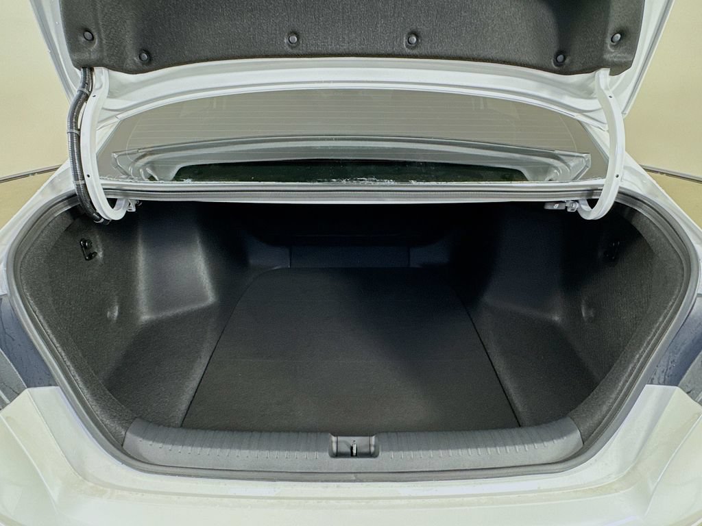 New 2026 Honda Accord LX image 9