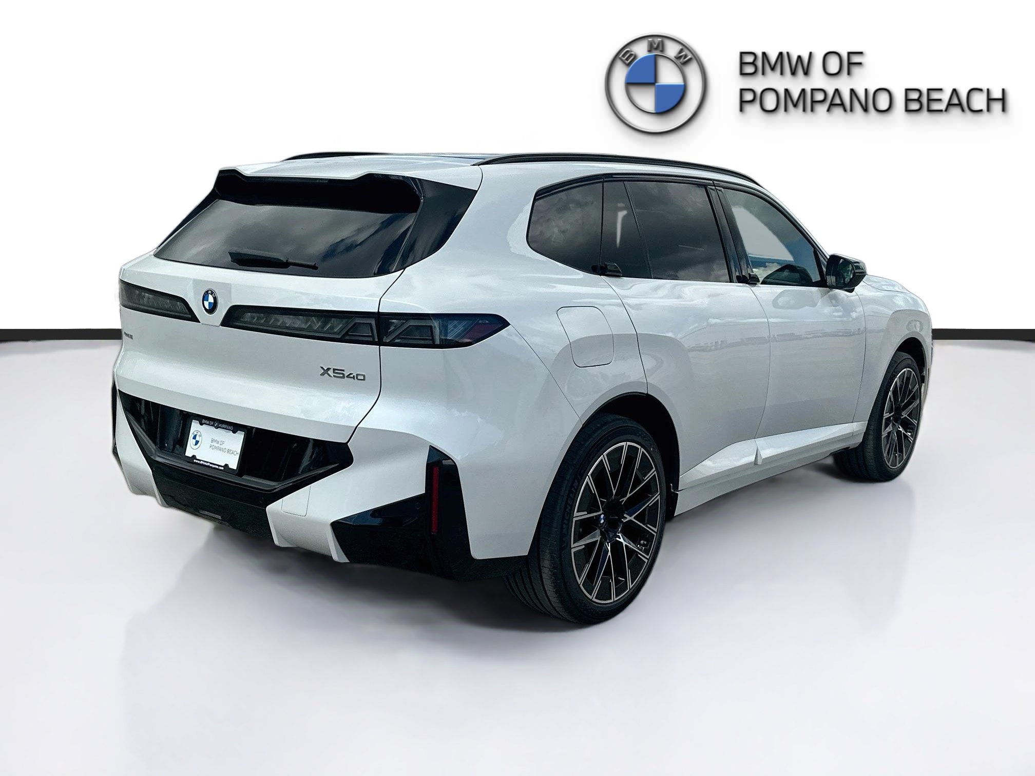 New 2027 BMW X5 xDrive40i w/ M Sport Professional Package AWD/4WD image 6