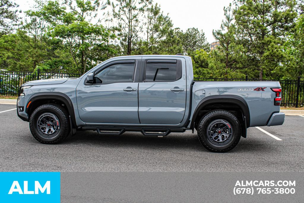 Used 2025 Nissan Frontier PRO-4X AWD/4WD image 9