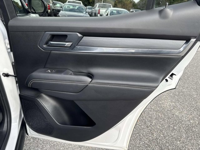 Used 2025 GMC Terrain Elevation image 18