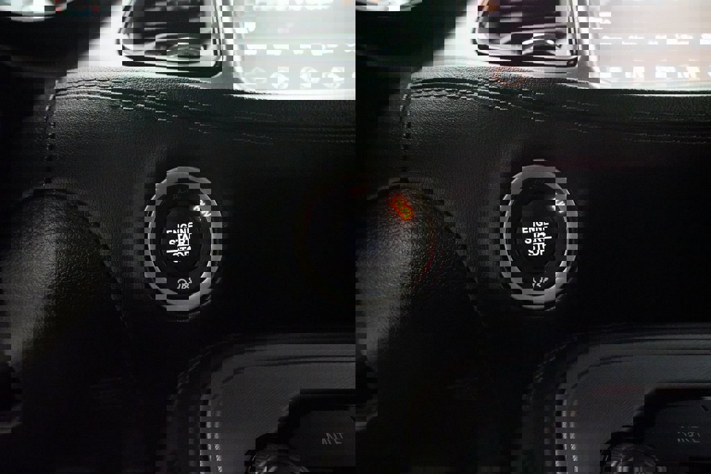 Used 2023 Dodge Challenger R/T w/ Plus Package image 30