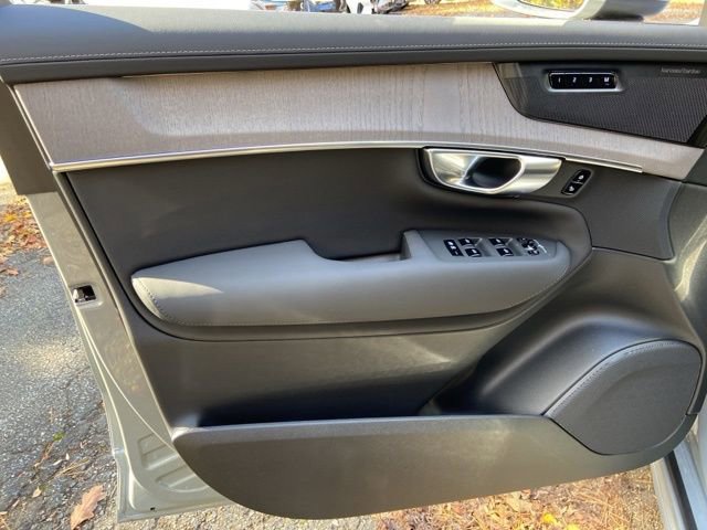 New 2026 Volvo XC90 B6 Ultra image 12