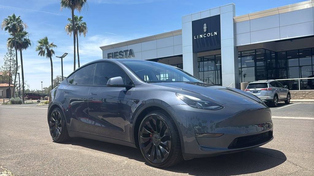 Used 2022 Tesla Model Y Performance AWD/4WD image 2