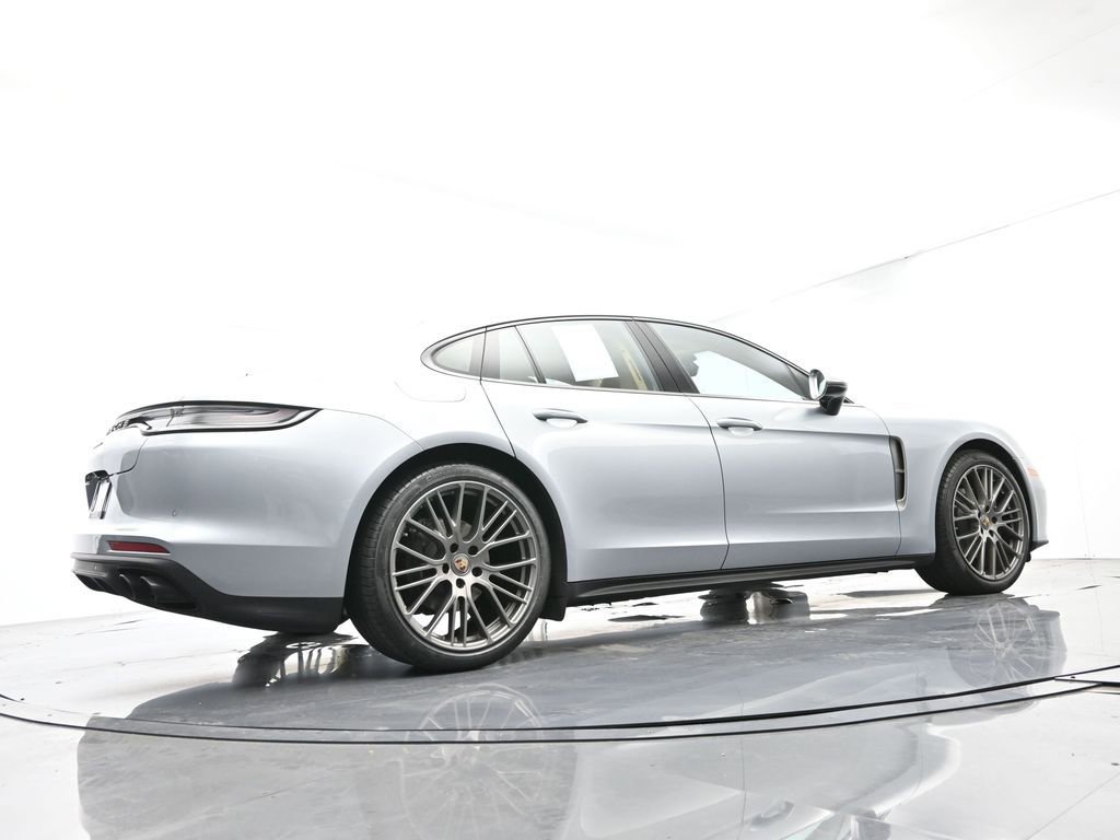 Certified 2022 Porsche Panamera Platinum Edition image 52