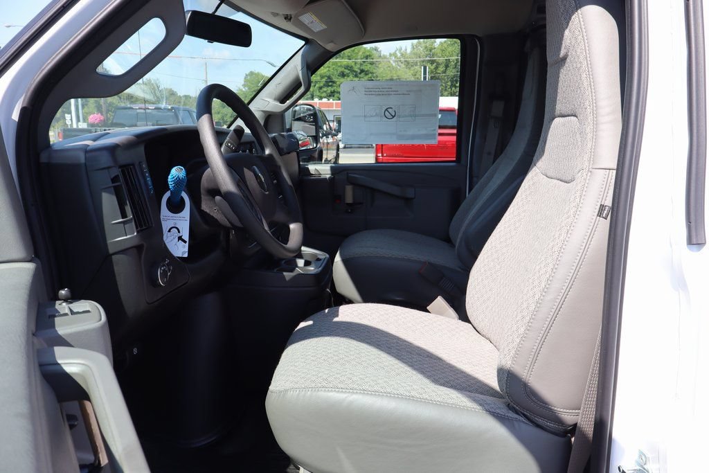 New 2025 Chevrolet Express 2500 w/ Driver Convenience Package RWD image 7