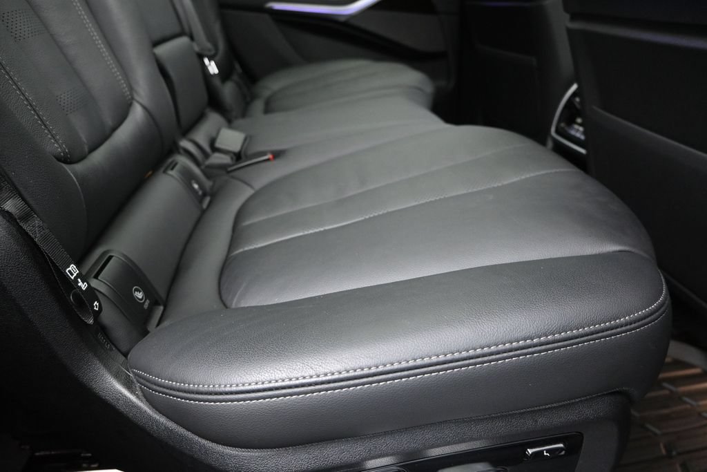 Used 2021 BMW X7 xDrive40i w/ Premium Package AWD/4WD image 23