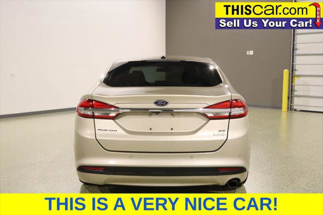 Used 2017 Ford Fusion SE w/ Fusion SE Technology Package FWD image 7