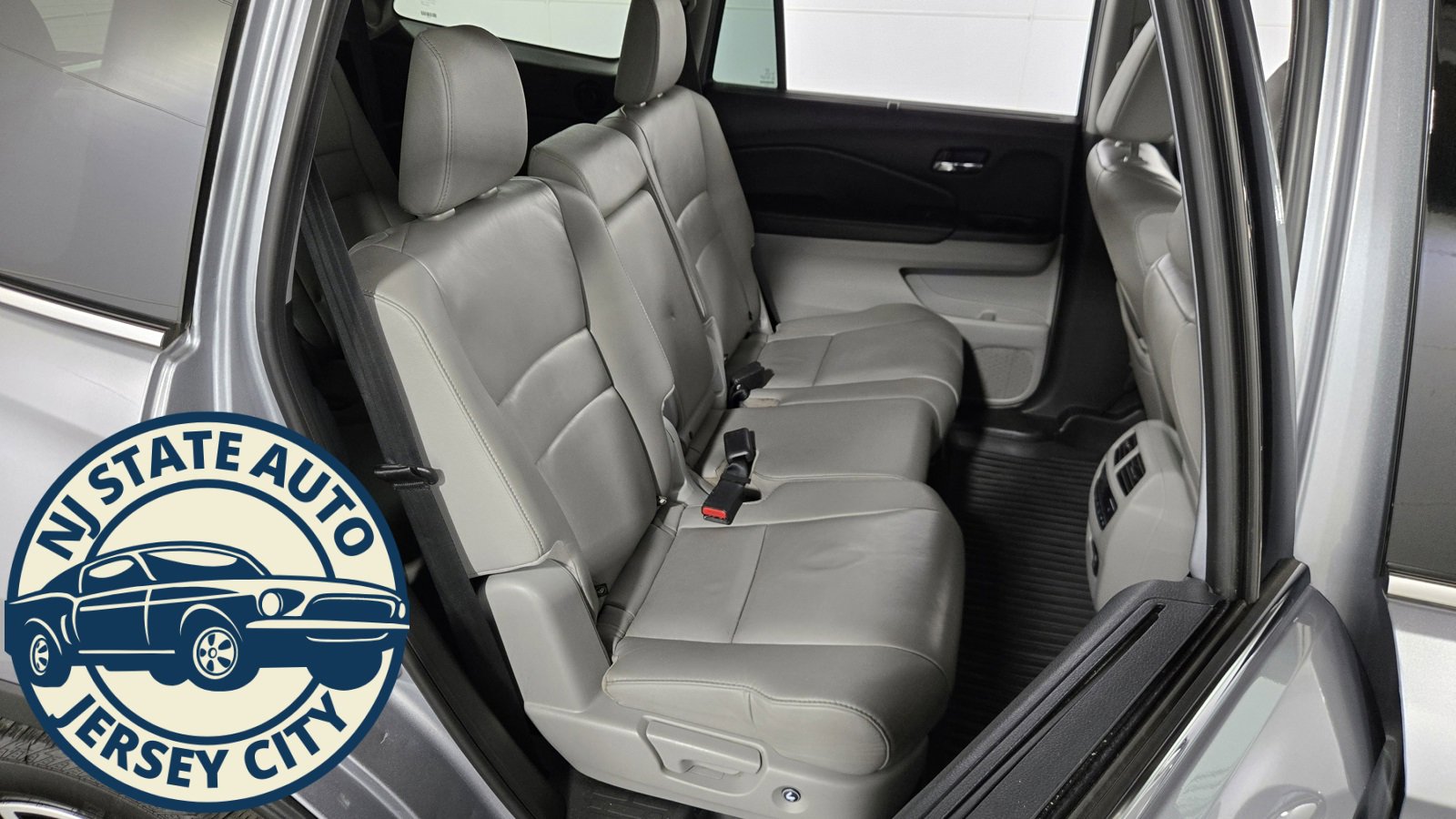 Used 2020 Honda Pilot Touring image 37