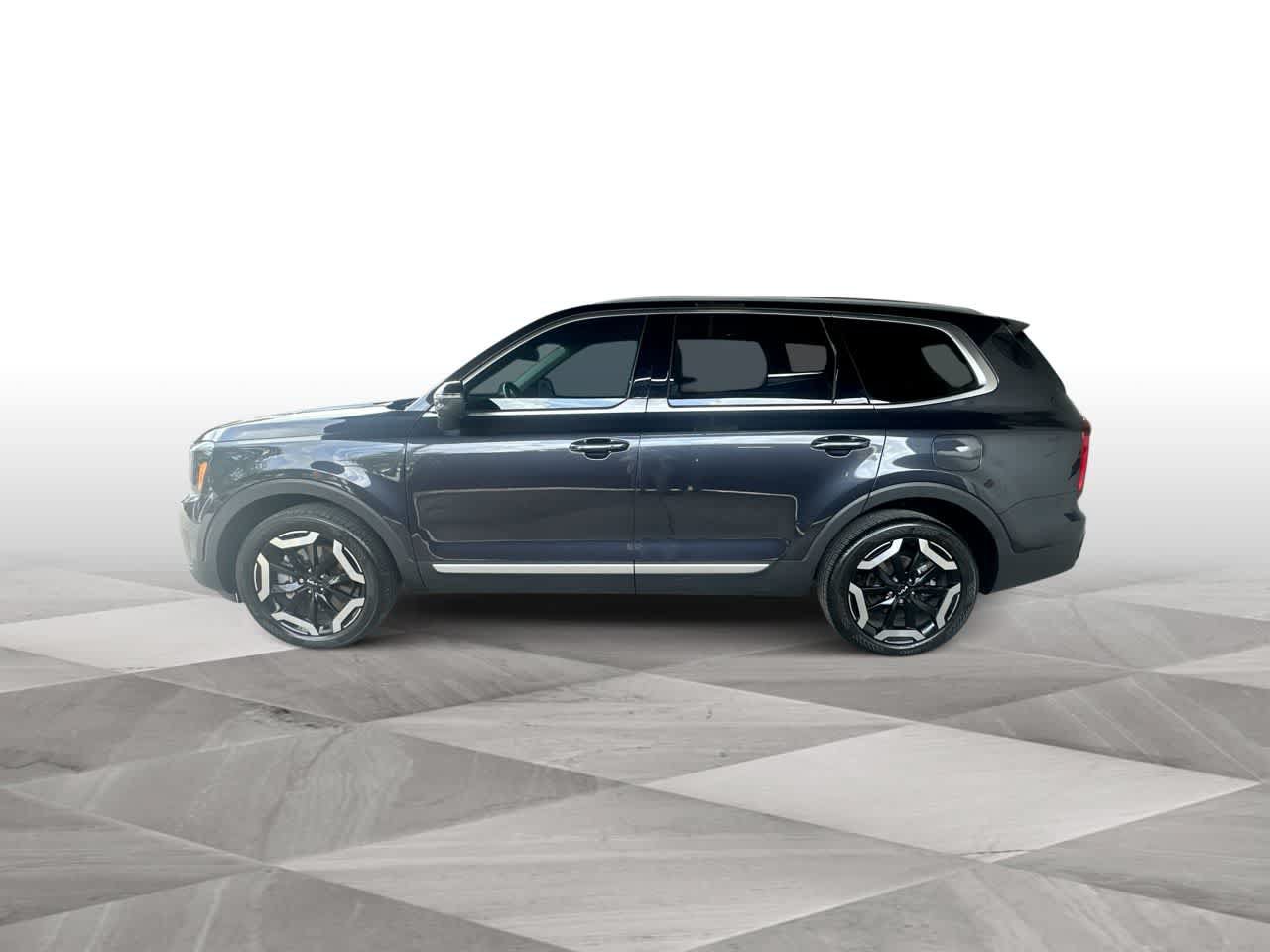 Used 2025 Kia Telluride S FWD image 5