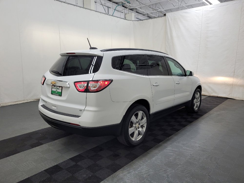 Used 2017 Chevrolet Traverse LT w/ Style and Technology Package AWD/4WD image 9