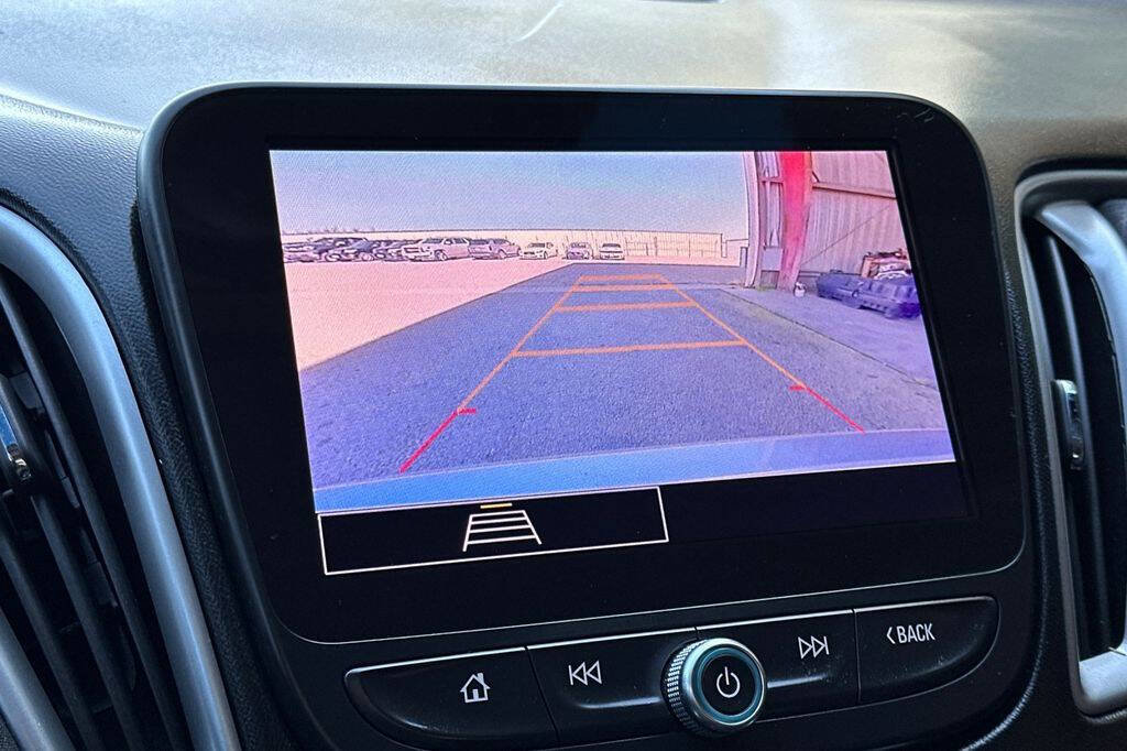 Used 2024 Chevrolet Malibu RS w/ LPO, Floor Liner Package image 18