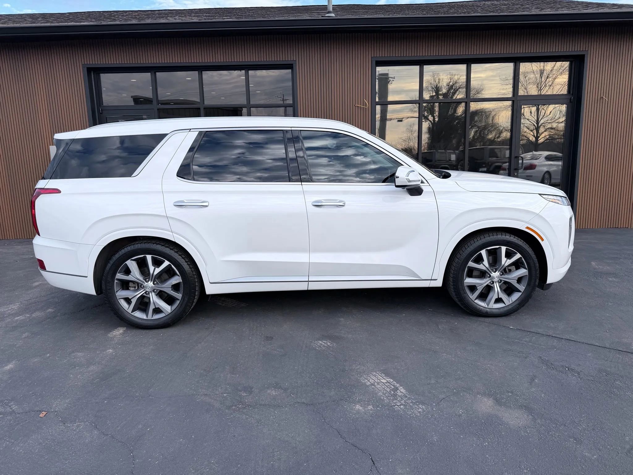 Used 2021 Hyundai Palisade Limited image 35