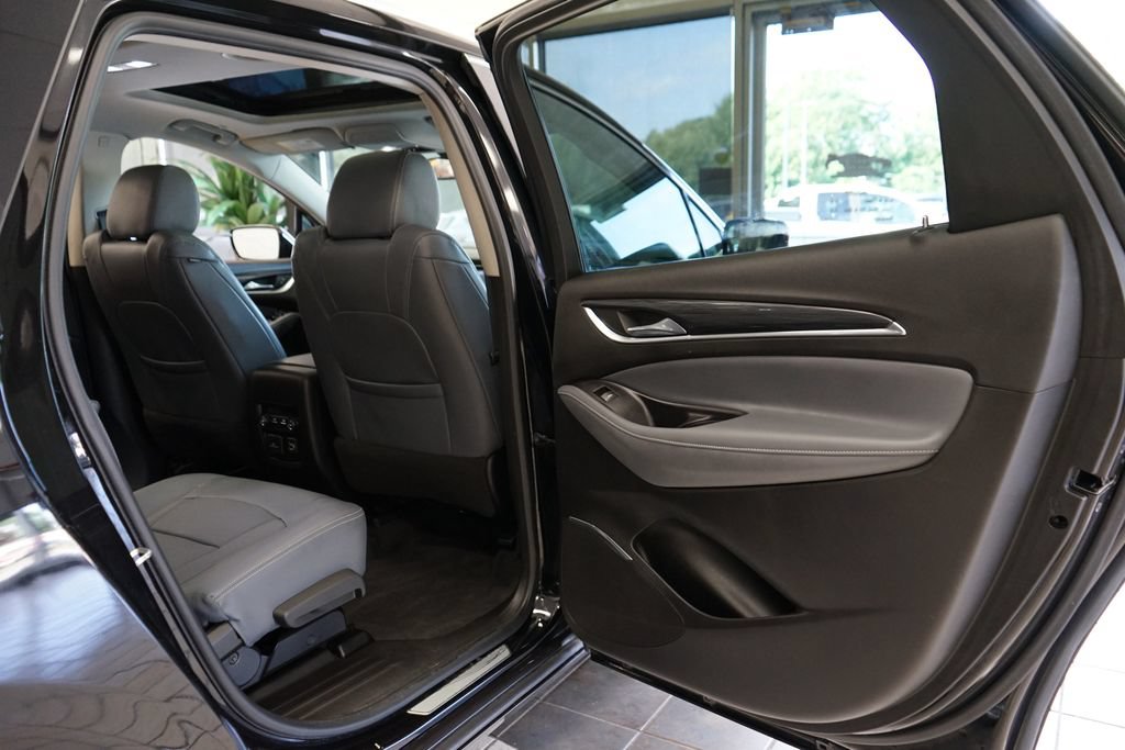 Used 2020 Buick Enclave Essence w/ Sound and Sites Package AWD/4WD image 47